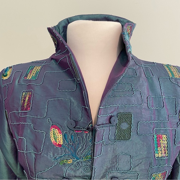 Stunning Nahong Mei blazer blue/purple/green embroidered & sequins details Large - Picture 9 of 16